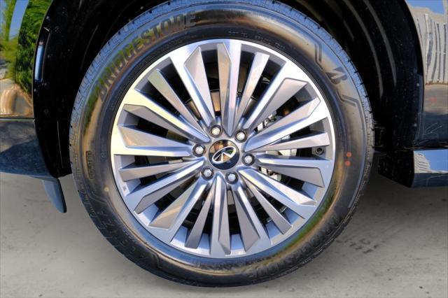 new 2025 INFINITI QX80 car, priced at $97,909