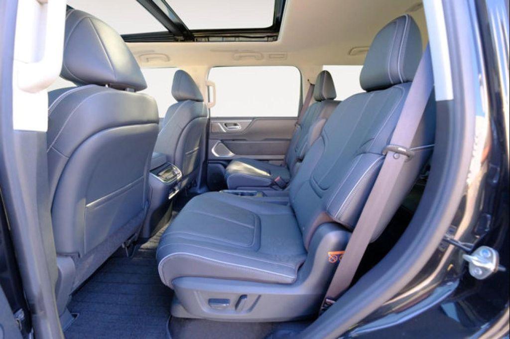 new 2025 INFINITI QX80 car, priced at $89,609