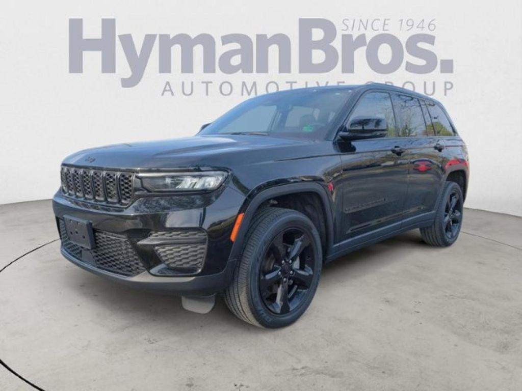 used 2023 Jeep Grand Cherokee car, priced at $35,995
