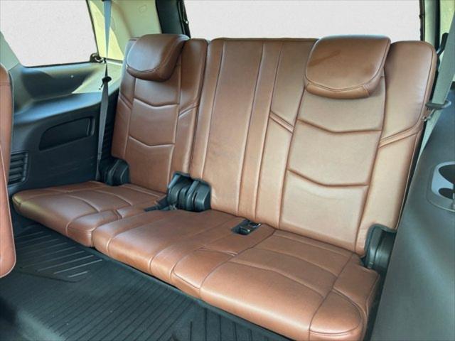 used 2020 Cadillac Escalade car, priced at $54,995