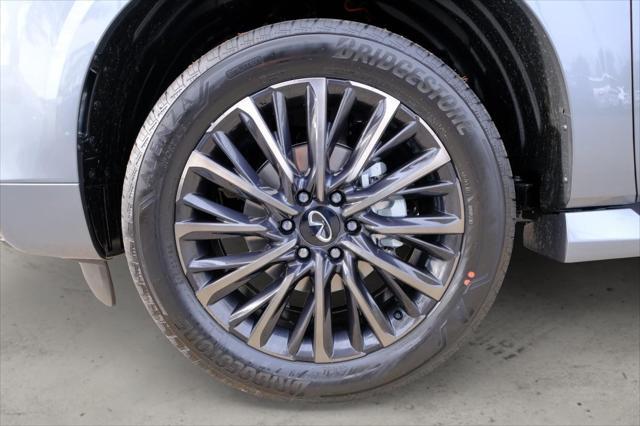 new 2025 INFINITI QX80 car, priced at $108,001