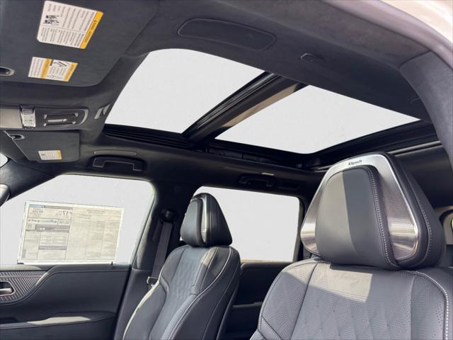 new 2025 INFINITI QX80 car, priced at $105,254