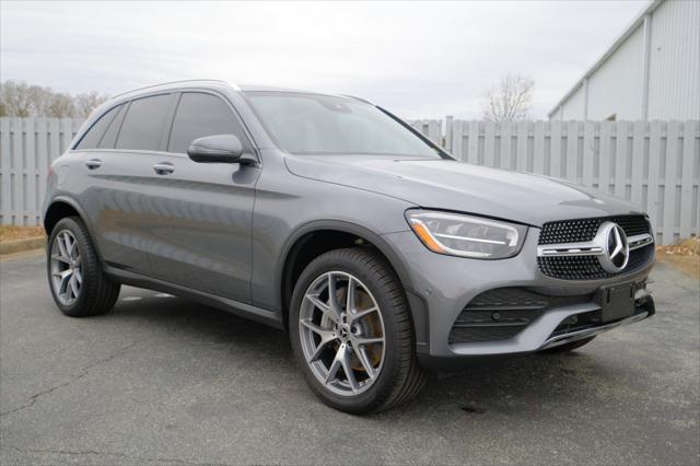 used 2022 Mercedes-Benz GLC 300 car, priced at $39,995