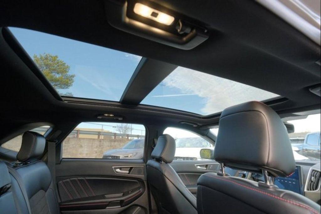 used 2023 Ford Edge car, priced at $32,500