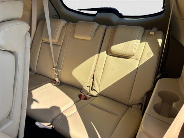 used 2018 Toyota Highlander car, priced at $26,995