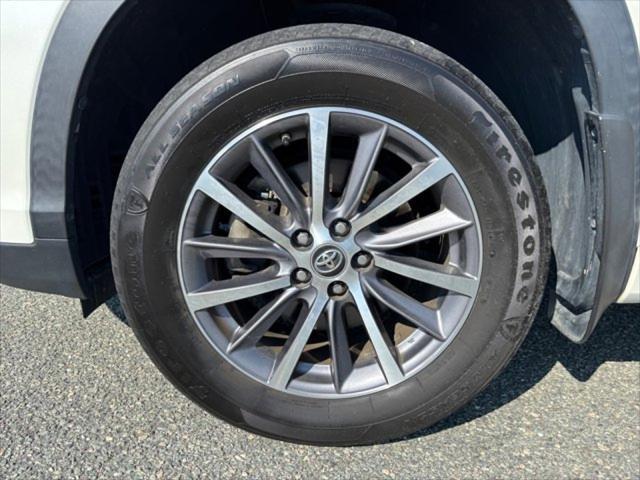 used 2018 Toyota Highlander car, priced at $26,995