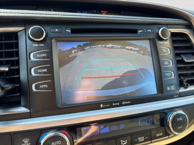 used 2018 Toyota Highlander car, priced at $26,995