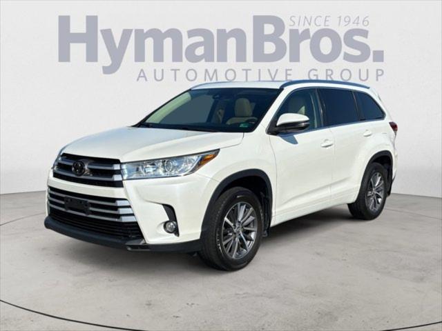 used 2018 Toyota Highlander car, priced at $26,995