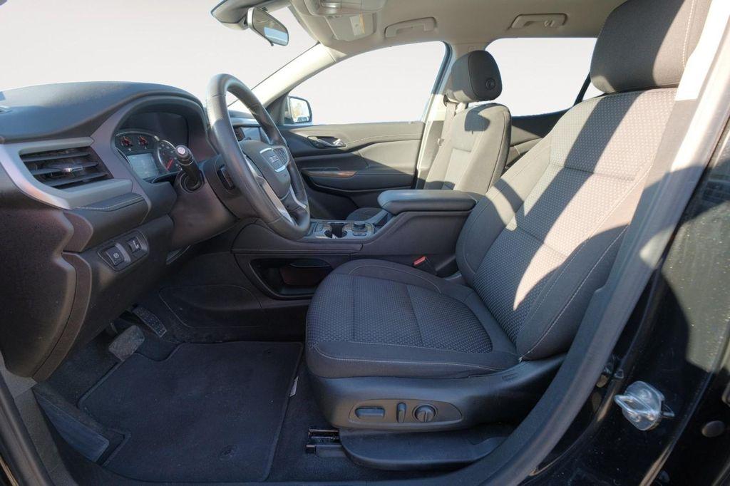 used 2022 GMC Acadia car, priced at $30,995
