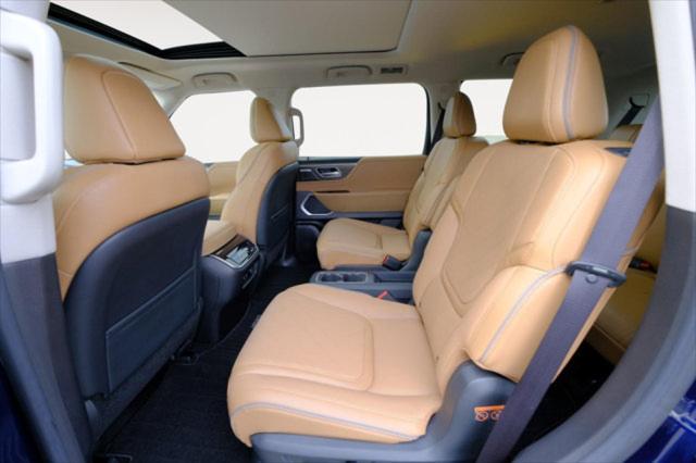 new 2025 INFINITI QX80 car, priced at $88,999