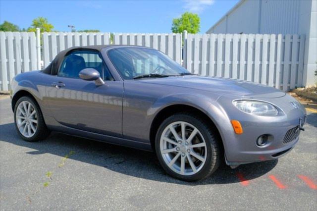 used 2006 Mazda MX-5 Miata car, priced at $12,495