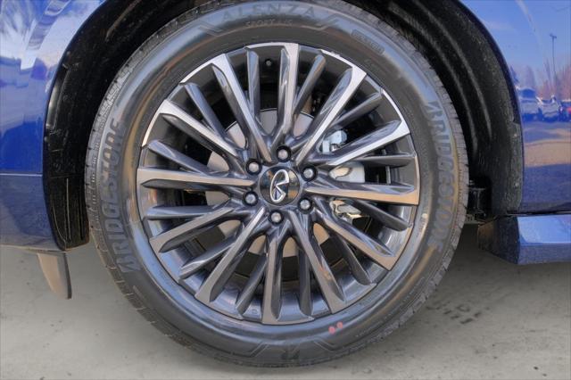 new 2025 INFINITI QX80 car, priced at $108,001