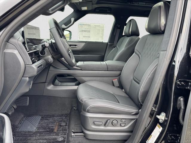 new 2025 INFINITI QX80 car, priced at $105,001