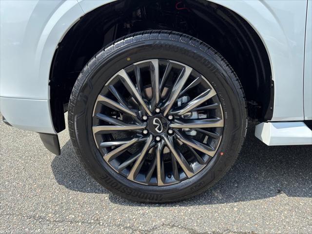 new 2025 INFINITI QX80 car, priced at $105,254