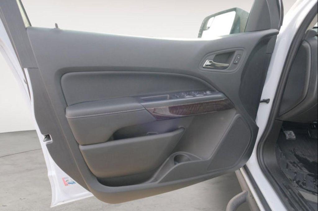 used 2022 GMC Canyon car, priced at $34,995