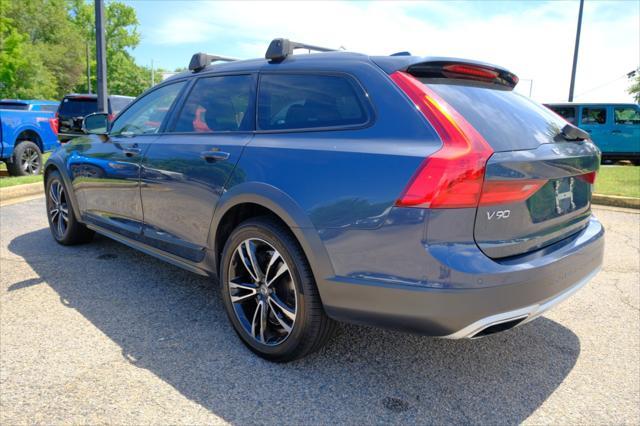 used 2018 Volvo V90 Cross Country car, priced at $22,495