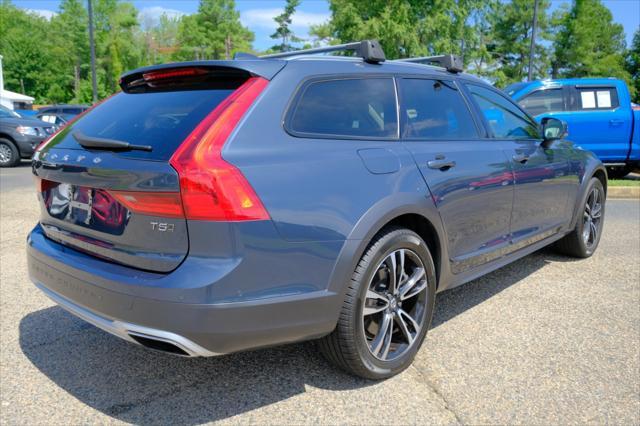 used 2018 Volvo V90 Cross Country car, priced at $22,495