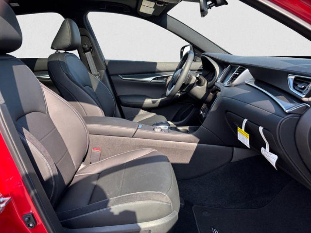 new 2025 INFINITI QX50 car, priced at $44,994