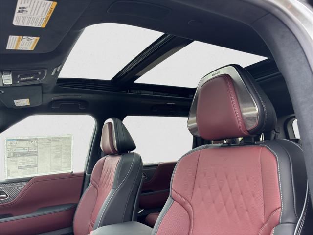 new 2025 INFINITI QX80 car, priced at $105,001