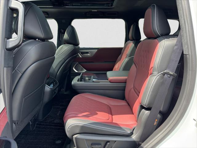 new 2025 INFINITI QX80 car, priced at $105,254