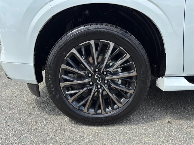 new 2025 INFINITI QX80 car, priced at $105,254