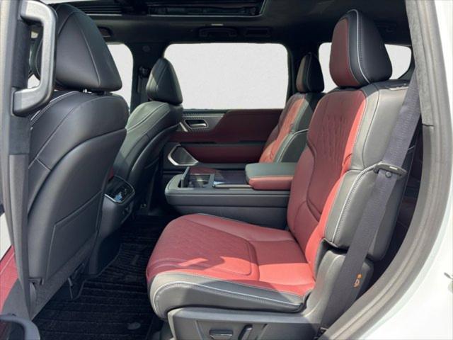 new 2025 INFINITI QX80 car, priced at $105,254