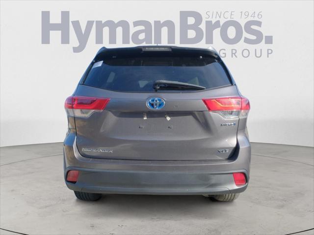 used 2017 Toyota Highlander Hybrid car, priced at $24,995