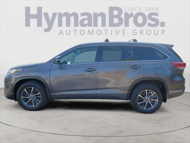 used 2017 Toyota Highlander Hybrid car, priced at $24,995