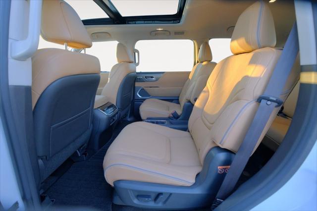 new 2025 INFINITI QX80 car, priced at $100,240