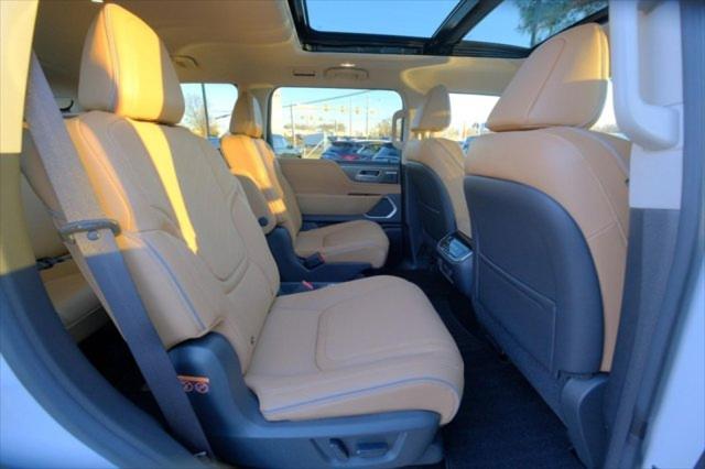 new 2025 INFINITI QX80 car, priced at $93,125