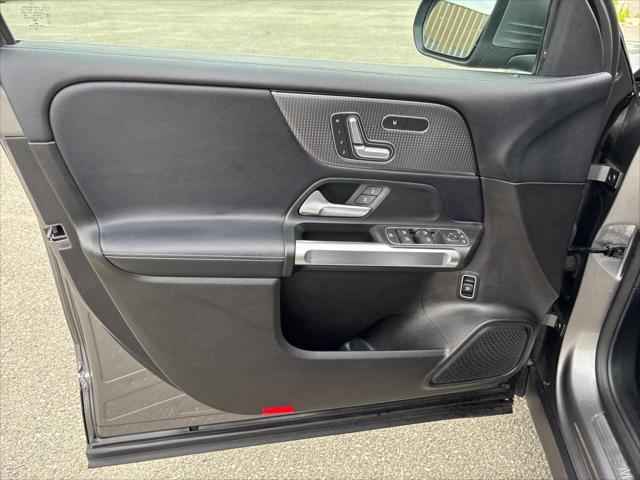 used 2020 Mercedes-Benz GLB 250 car, priced at $25,995