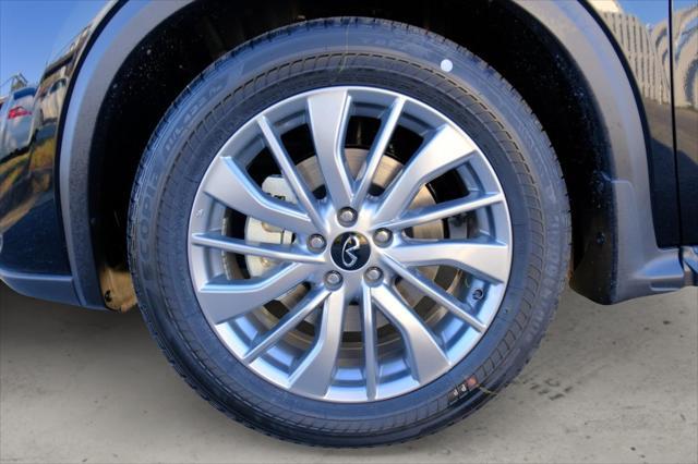 new 2024 INFINITI QX50 car, priced at $38,055