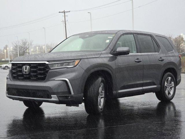 new 2025 Honda Pilot car, priced at $47,095