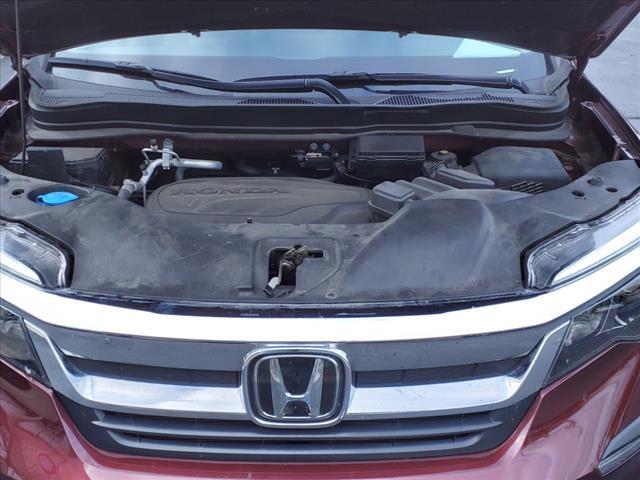 used 2021 Honda Pilot car, priced at $30,998