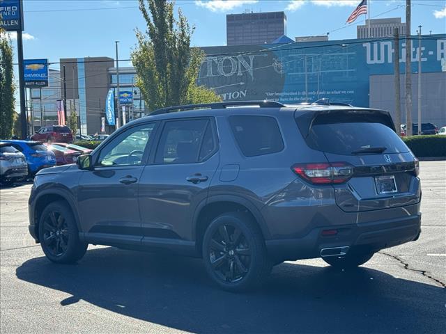 used 2025 Honda Pilot car, priced at $48,992