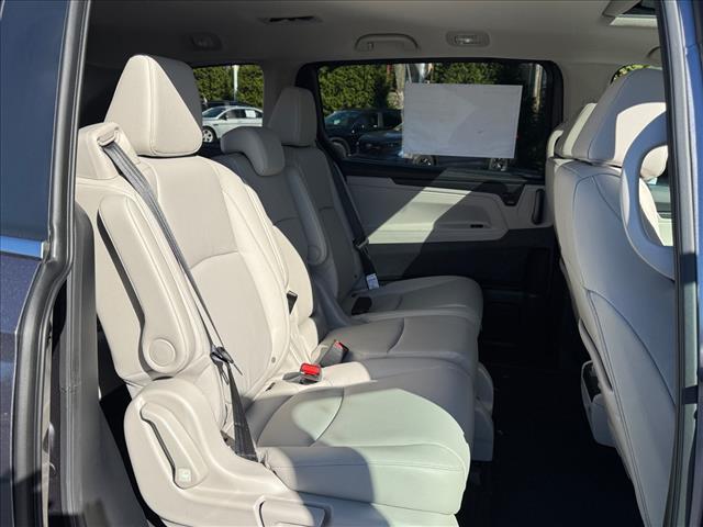 new 2026 Honda Odyssey car, priced at $44,290