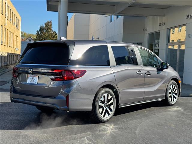 new 2026 Honda Odyssey car, priced at $44,290
