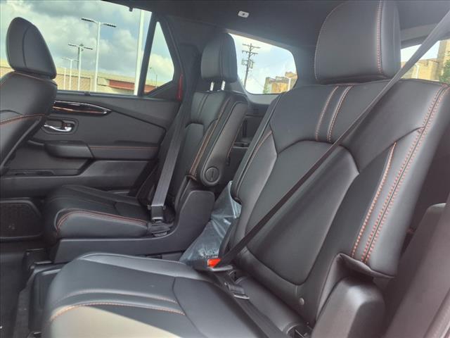 new 2025 Honda Pilot car, priced at $51,305