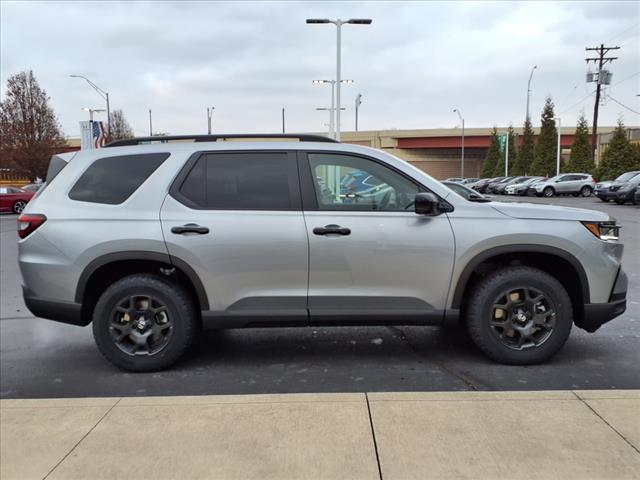 new 2025 Honda Pilot car, priced at $50,795