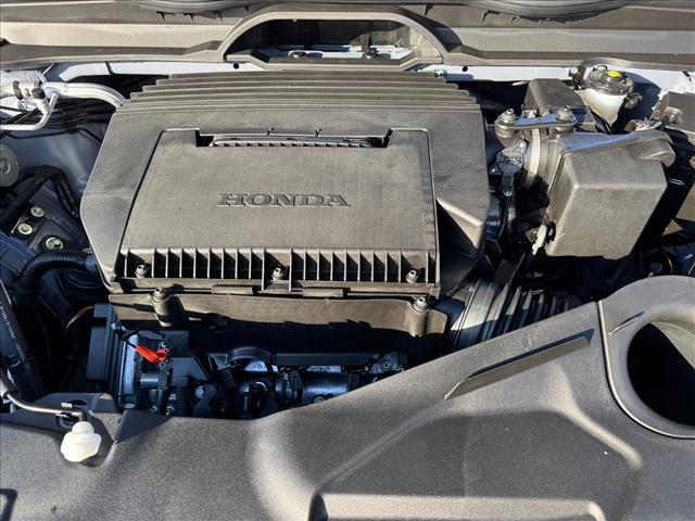 new 2025 Honda Pilot car, priced at $56,530