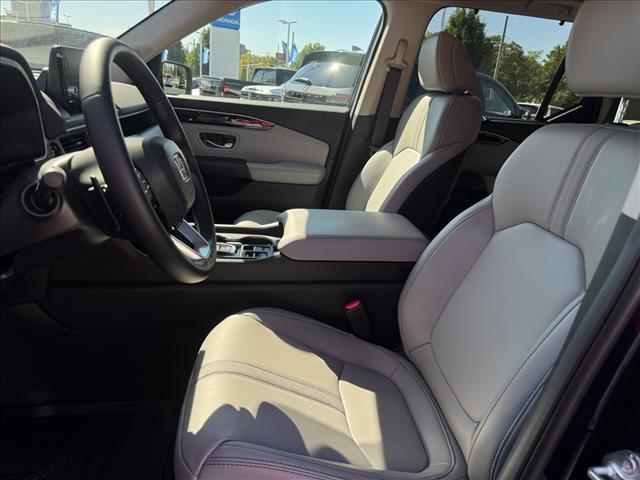 used 2025 Honda Pilot car, priced at $40,998