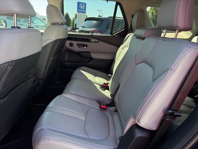 used 2025 Honda Pilot car, priced at $40,998