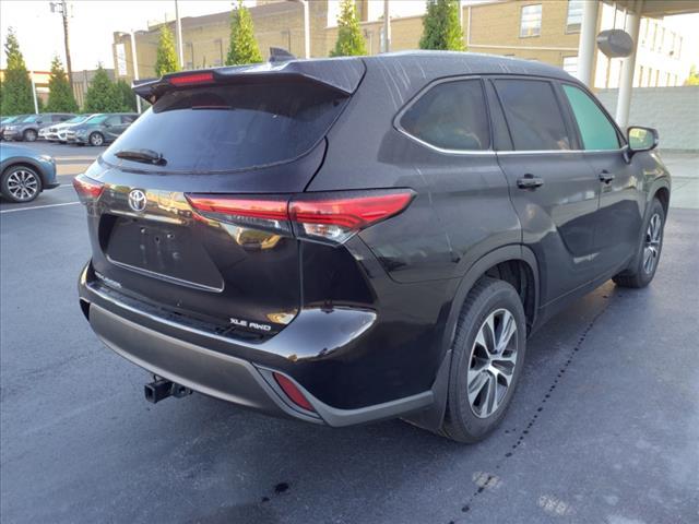 used 2021 Toyota Highlander car, priced at $29,998