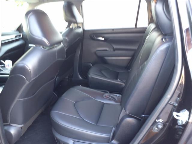 used 2021 Toyota Highlander car, priced at $29,998