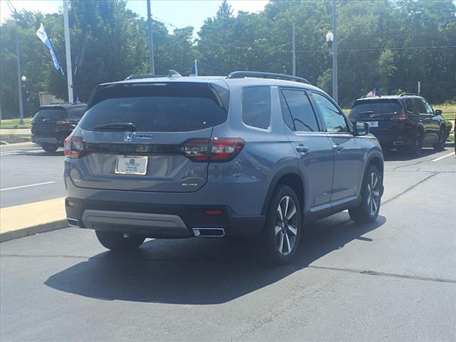 new 2025 Honda Pilot car, priced at $55,715