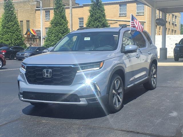new 2025 Honda Pilot car, priced at $55,715