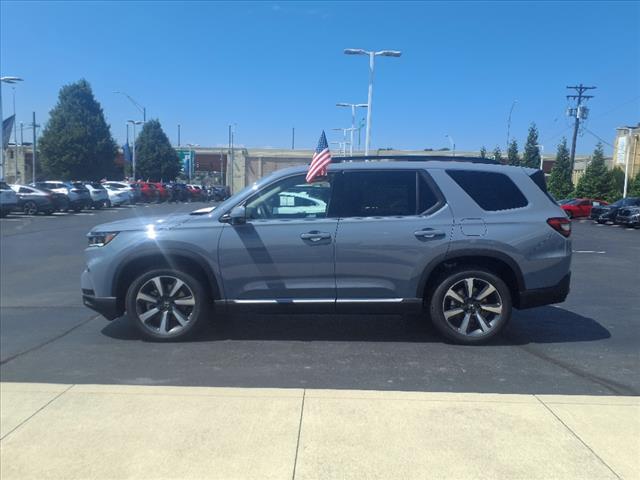 new 2025 Honda Pilot car, priced at $55,715
