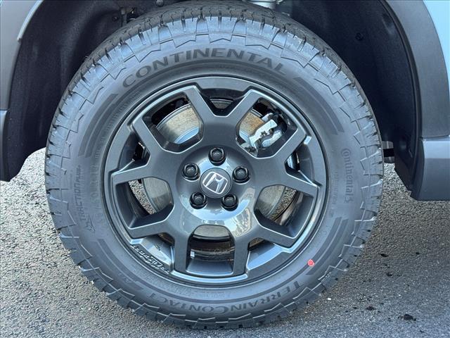 new 2025 Honda Pilot car, priced at $51,350