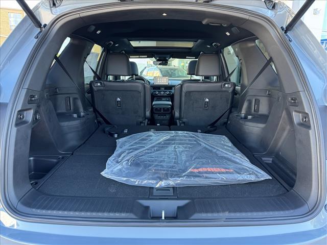 new 2025 Honda Pilot car, priced at $51,350