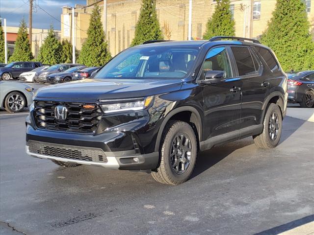 new 2025 Honda Pilot car, priced at $50,795